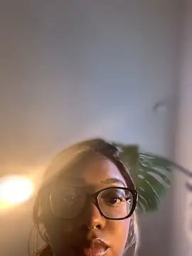 ChocDoll_ Chat XXX in diretta