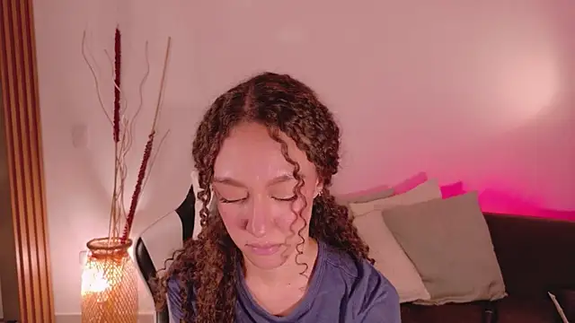 Chat XXX en directo de ChloeMoreti
