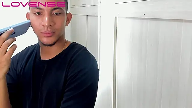 Chirs_Arthusn Live XXX chat