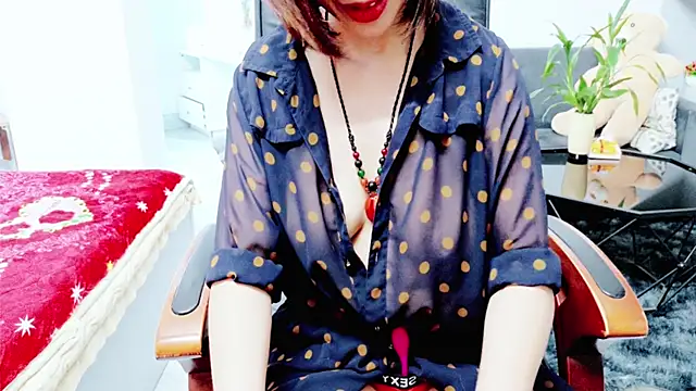 Chatroom XXX en direct de Miu-Le