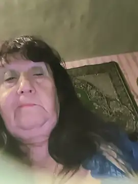 CrystalLime6411 – Naživo XXX chat