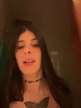 Lilith_dark3 élő XXX-chatje