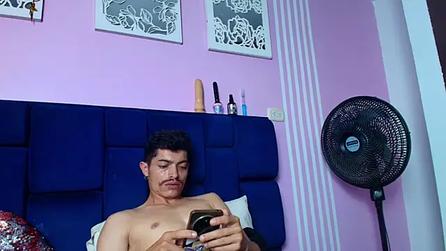 taylor_Stele – Live XXX-chat