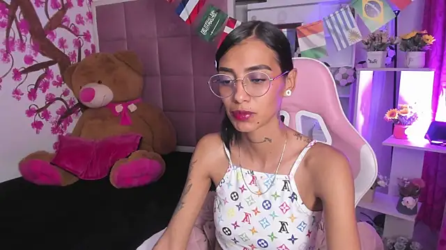 دردشة KarlaSlutSkinny__ الجنسية المباشرة