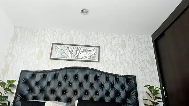 Chat XXX Live Lander_Cruz