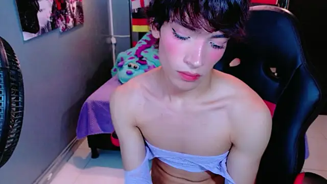 Chatroom XXX en direct de AlecciaNova