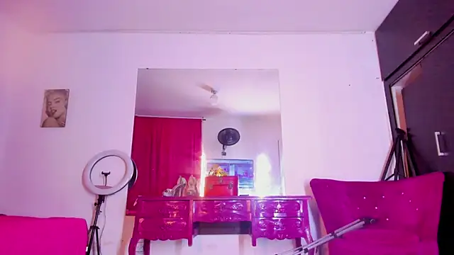 دردشة MISTRESS-BBCTSX الجنسية المباشرة