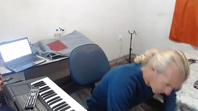 Chat +18 de corola1956 ao vivo