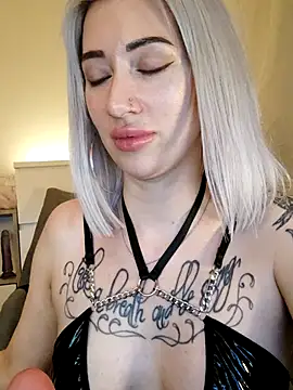 Chat XXX ao vivo de Gina-Lumara