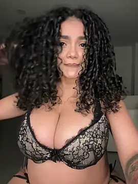 Chat XXX ao vivo de Curlyierr