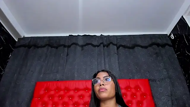 Chatroom XXX en direct de sashaa_cute