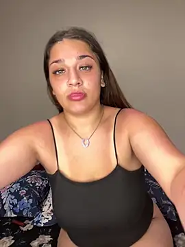 treasurebabii Chat XXX live