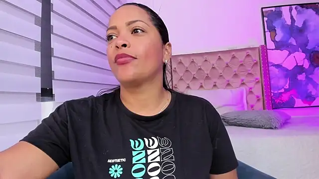Chatroom XXX en direct de Danna_Ramiirez