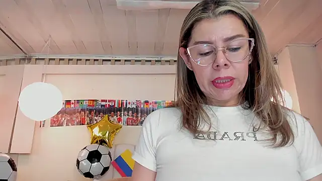 RamonaSimons' Live XXX Chat