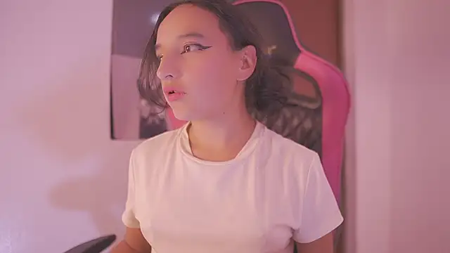 _emily_jonexs' Live XXX Chat