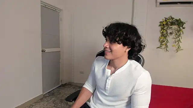 latin_beast4 Live XXX-chat
