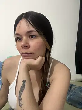 Chatroom XXX en direct de carolina16love