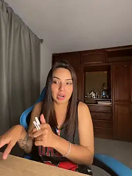 Nicole_Ss Chat XXX live