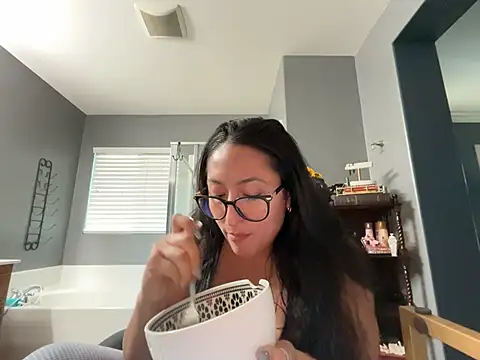 Goddessxxrosexx's Live XXX Chat