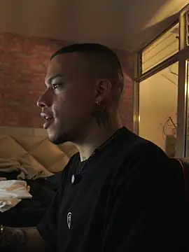 AlphaMasterXxx Live XXX Chat