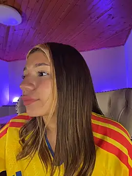 Онлайн чат XXX Isabella18_pink