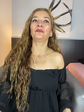XXX chat uživo modela JennaMilf_