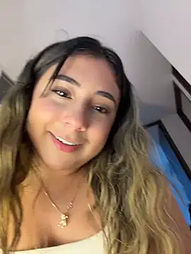 دردشة MelodyRey__ الجنسية المباشرة