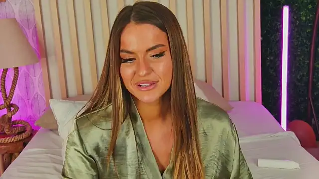 AnyaLov Webcam show