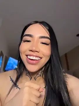 Nickiiiii live XXX chat