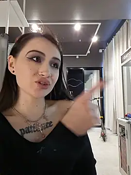 Heather_Ivy Adlı Modelin Canlı XXX Sohbeti