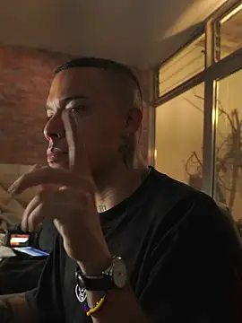 AlphaMasterXxx 现场XXX聊天