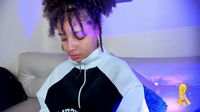 sofia_kay élő XXX-chatje