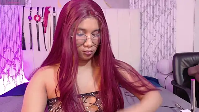 LorenaDuval Adlı Modelin Canlı XXX Sohbeti