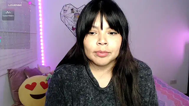 EllieMoonX XXX чат на живо