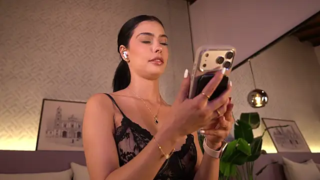 ElleDiane Obrolan Langsung XXX