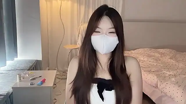 _xiaoxinxin_ 现场XXX聊天