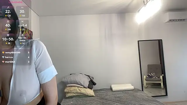 LanaDreamX's Live XXX Chat