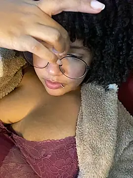 Chat +18 de 99_Lilith ao vivo