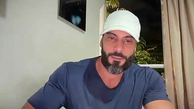 romeolovedark Chat XXX in diretta