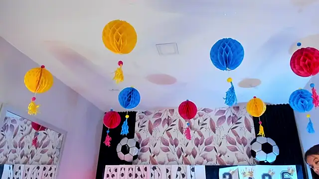 AmmyJones_'s Live XXX Chat