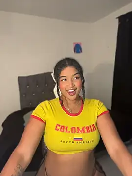 mitschellfox21 Adlı Modelin Canlı XXX Sohbeti