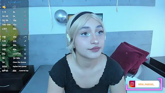 Nina-Mars Adlı Modelin Canlı XXX Sohbeti
