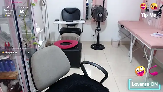 titsbigloversn Live XXX chat