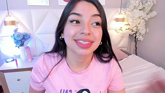 Chat XXX en directo de Melody__blake
