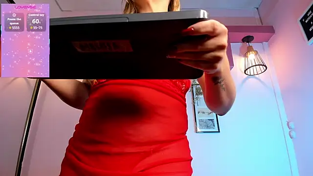 MeliissaAdams Chat XXX in diretta