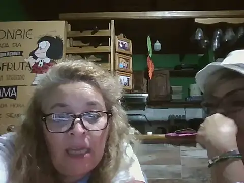 momismilf544's Live XXX Chat