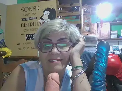 momismilf544's Live XXX Chat