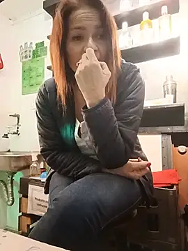 XXX chat uživo modela Dannial51