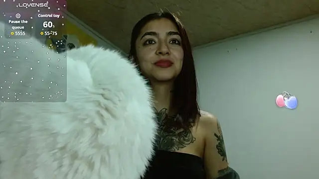 Chat +18 de ZoeBakers_ ao vivo