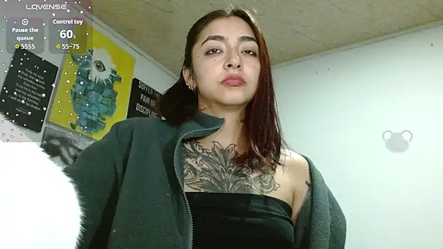 Chat XXX en directo de ZoeBakers_